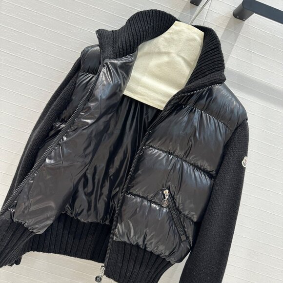 Moncler black Down Jacket featuring Knit Sleeves - Picture 3 of 9